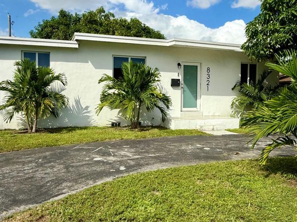 8321 SW 46th St, Miami FL 33155