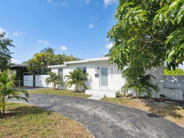 8321 SW 46th St, Miami FL 33155