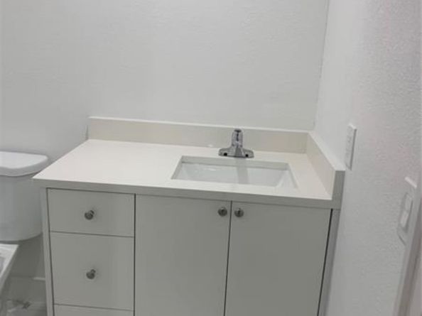 8321 SW 46th St, Miami FL 33155