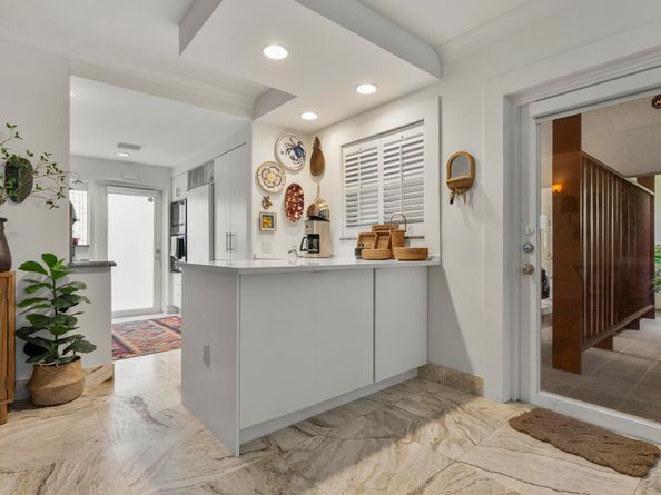 1202 Hillsboro Mile 2a, Hillsboro Beach FL 33062