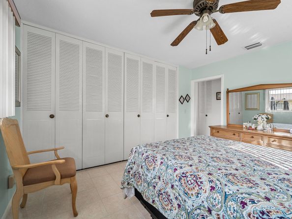 2955 W Crosley Drive J, West Palm Beach FL 33415