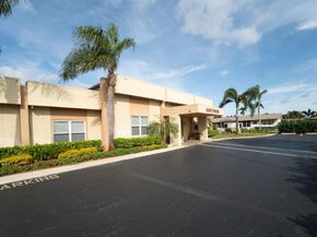 2955 W Crosley Drive J, West Palm Beach FL 33415