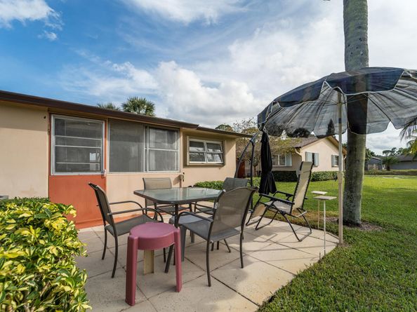 2955 W Crosley Drive J, West Palm Beach FL 33415