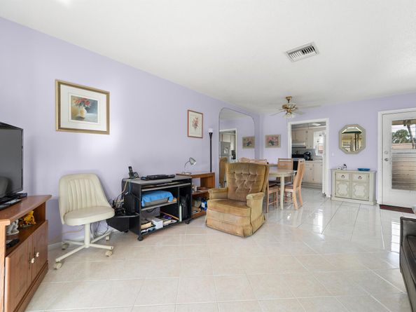 2955 W Crosley Drive J, West Palm Beach FL 33415