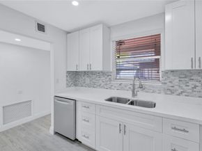 2830 Riverside Dr 201C, Coral Springs FL 33065