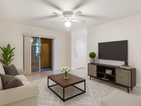 875 Riverside Drive 717, Coral Springs FL 33071