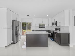 949 SE 5th Street, Deerfield Beach FL 33441