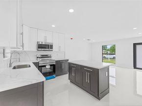 949 SE 5th Street, Deerfield Beach FL 33441
