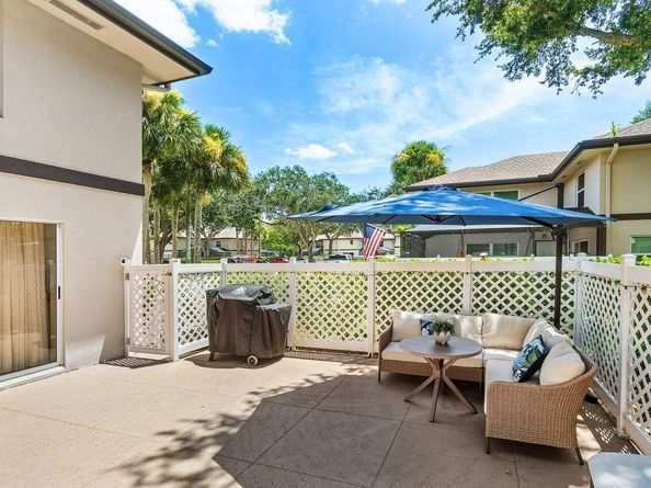 33 Clinton Court C, Royal Palm Beach FL 33411