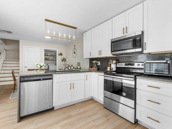 33 Clinton Court C, Royal Palm Beach FL 33411