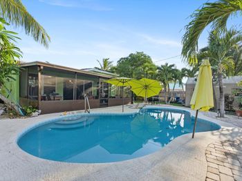 1320 Ontario Drive