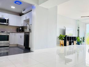 4164 Inverrary Drive 404, Lauderhill FL 33319