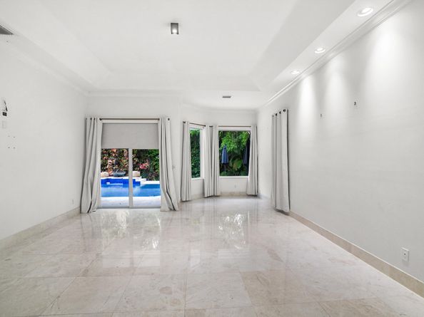 910 Parkside Circle N, Boca Raton FL 33486