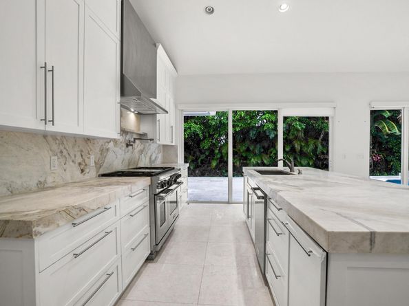910 Parkside Circle N, Boca Raton FL 33486