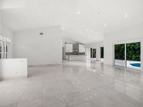 910 Parkside Circle N, Boca Raton FL 33486