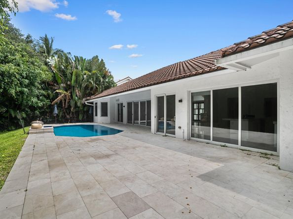 910 Parkside Circle N, Boca Raton FL 33486