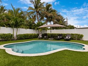 2862 NE 35th Court, Lighthouse Point FL 33064