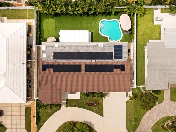 2862 NE 35th Court, Lighthouse Point FL 33064