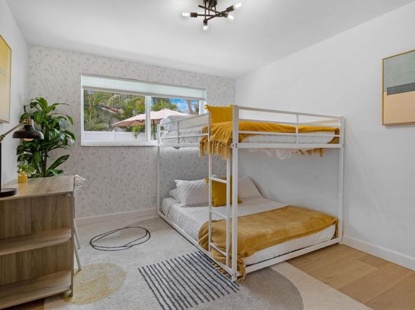 2862 NE 35th Court, Lighthouse Point FL 33064