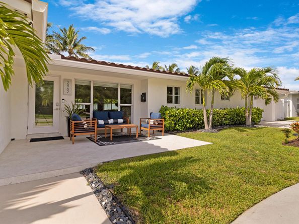 2862 NE 35th Court, Lighthouse Point FL 33064