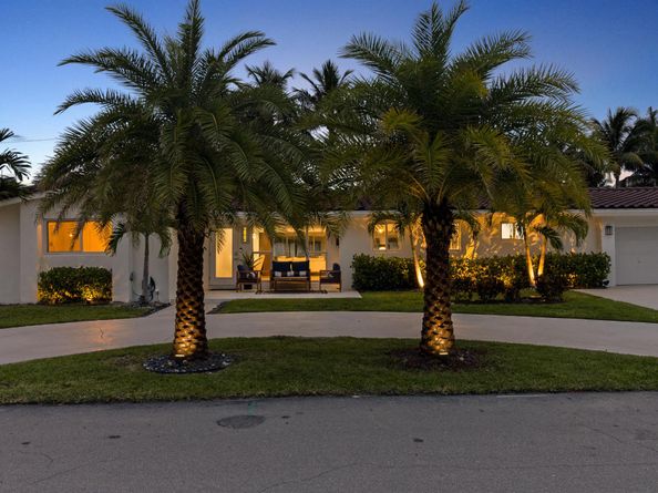 2862 NE 35th Court, Lighthouse Point FL 33064