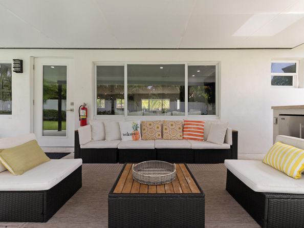 2862 NE 35th Court, Lighthouse Point FL 33064