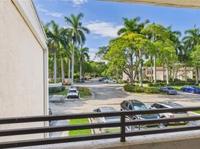 9809 NW 3rd Ct 8, Fort Lauderdale FL 33324