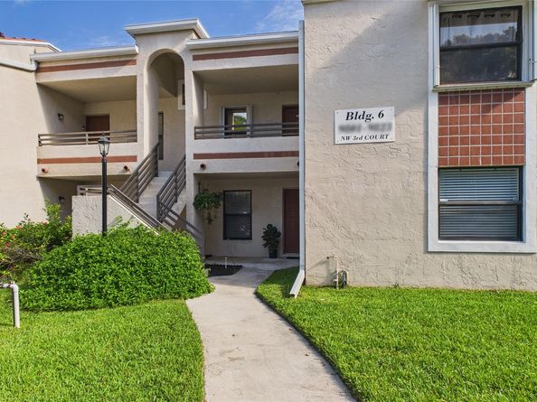 9809 NW 3rd Ct 8, Fort Lauderdale FL 33324