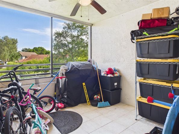 9809 NW 3rd Ct 8, Fort Lauderdale FL 33324