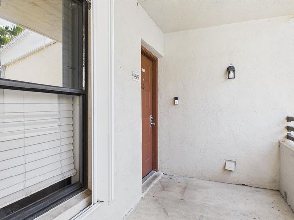 9809 NW 3rd Ct 8, Fort Lauderdale FL 33324