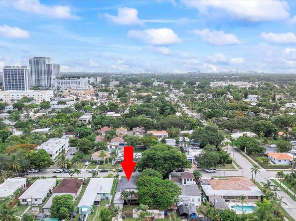 1618 Madison St, Hollywood FL 33020