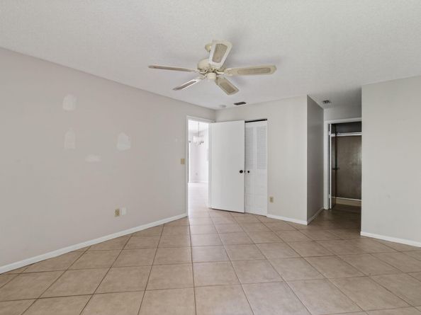 400 Club Circle 201, Boca Raton FL 33487