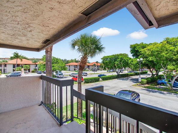 400 Club Circle 201, Boca Raton FL 33487