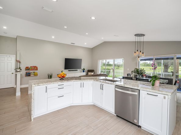 15100 SW 16th St, Pembroke Pines FL 33027