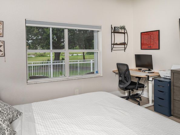 15100 SW 16th St, Pembroke Pines FL 33027