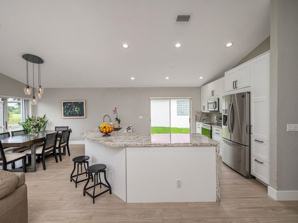 15100 SW 16th St, Pembroke Pines FL 33027