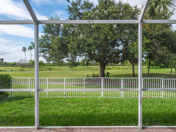 15100 SW 16th St, Pembroke Pines FL 33027