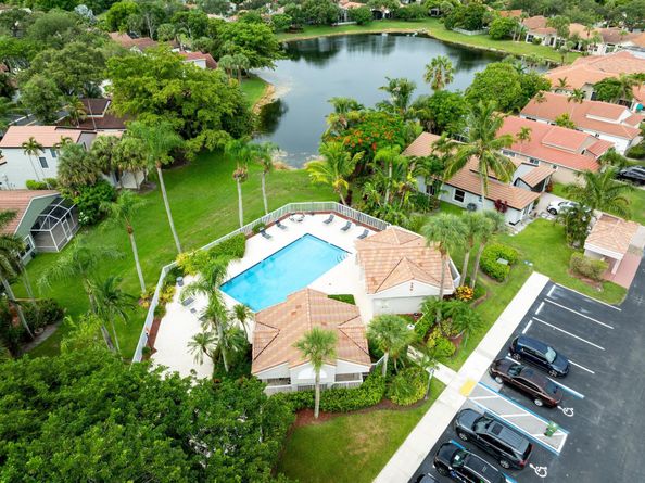 15100 SW 16th St, Pembroke Pines FL 33027