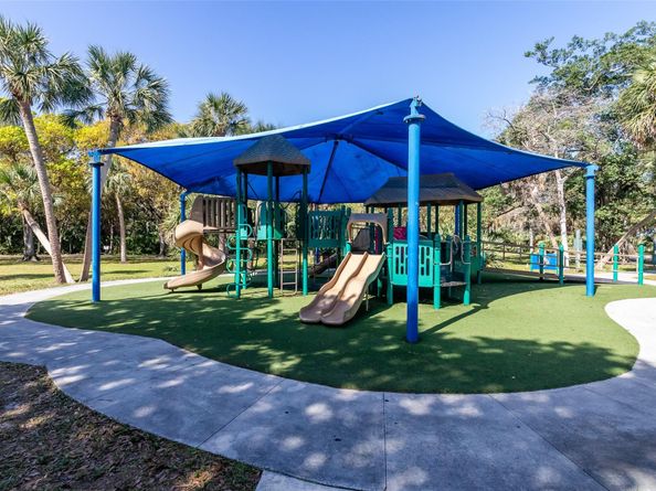 2012 NW 39th St, Oakland Park FL 33309