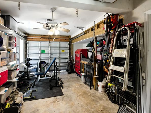 2012 NW 39th St, Oakland Park FL 33309