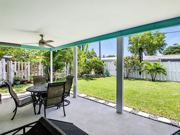 2012 NW 39th St, Oakland Park FL 33309