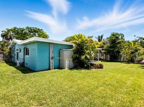 2012 NW 39th St, Oakland Park FL 33309