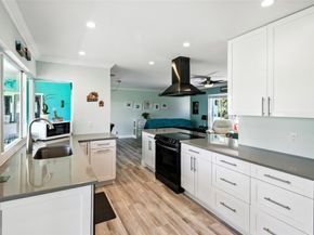 2012 NW 39th St, Oakland Park FL 33309