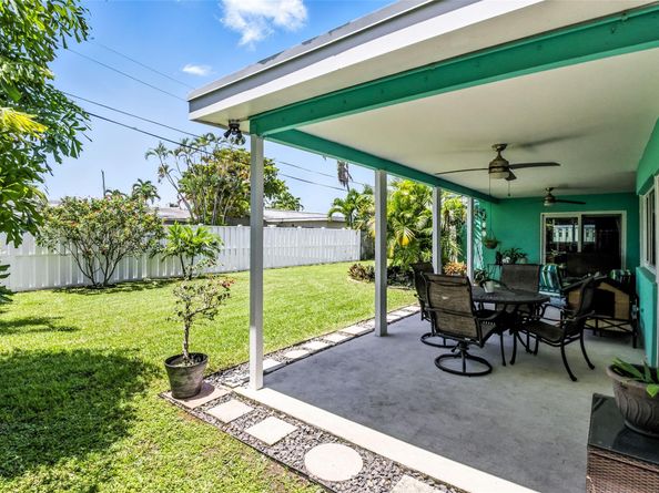 2012 NW 39th St, Oakland Park FL 33309