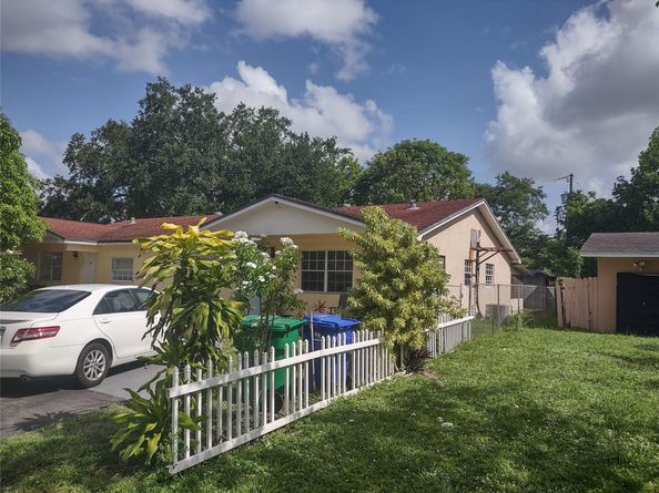 6111 SW 32nd St, Miramar FL 33023