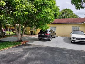 6111 SW 32nd St, Miramar FL 33023