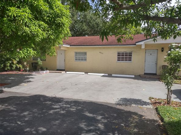 6111 SW 32nd St, Miramar FL 33023