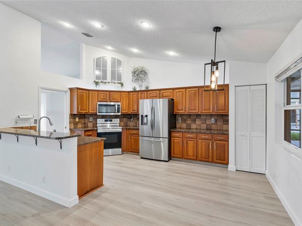 9101 N Southern Orchard Rd, Davie FL 33328