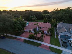 9101 N Southern Orchard Rd, Davie FL 33328