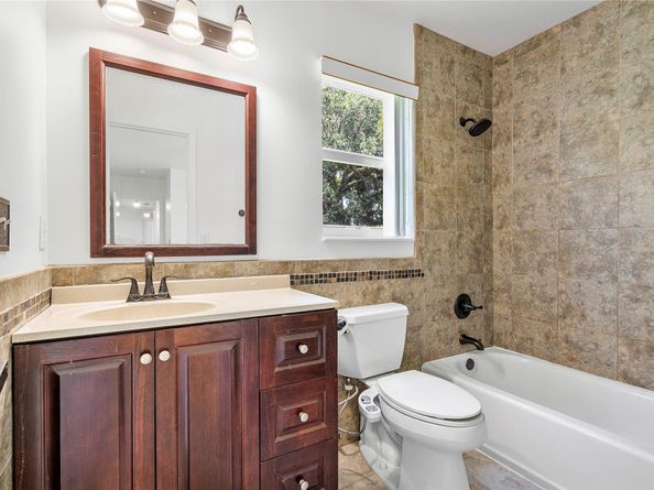9101 N Southern Orchard Rd, Davie FL 33328